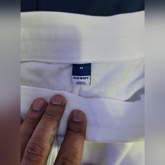 Old Navy sweat shorts - Picture 3 of 3